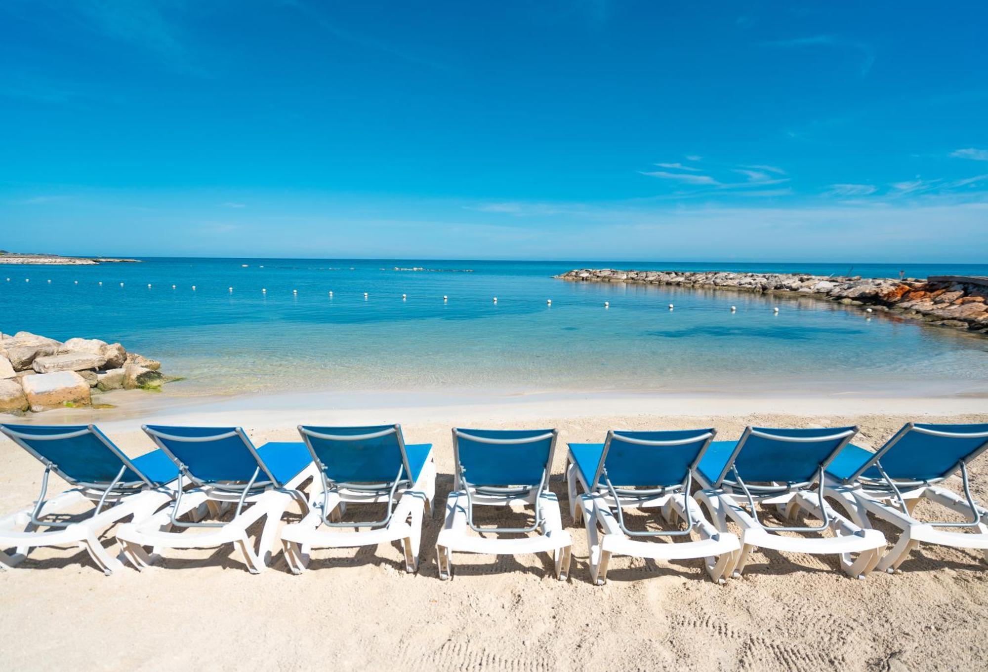 The Signature Level At Grand Palladium Lady Hamilton Resort & Spa Лусея Екстериор снимка